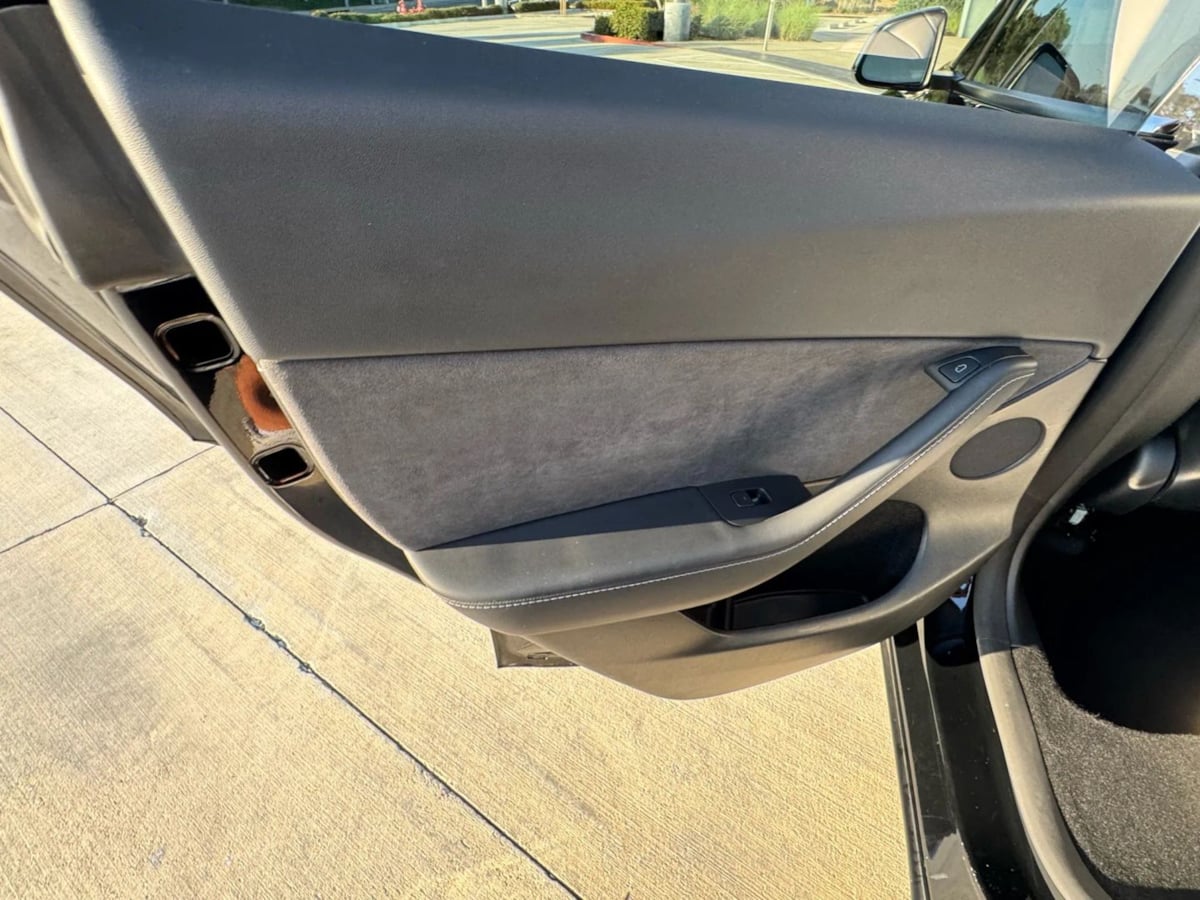2023 Tesla Model Y Performance photo 26