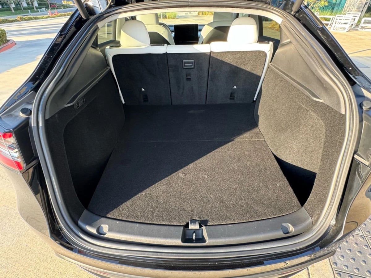 2023 Tesla Model Y Performance photo 34