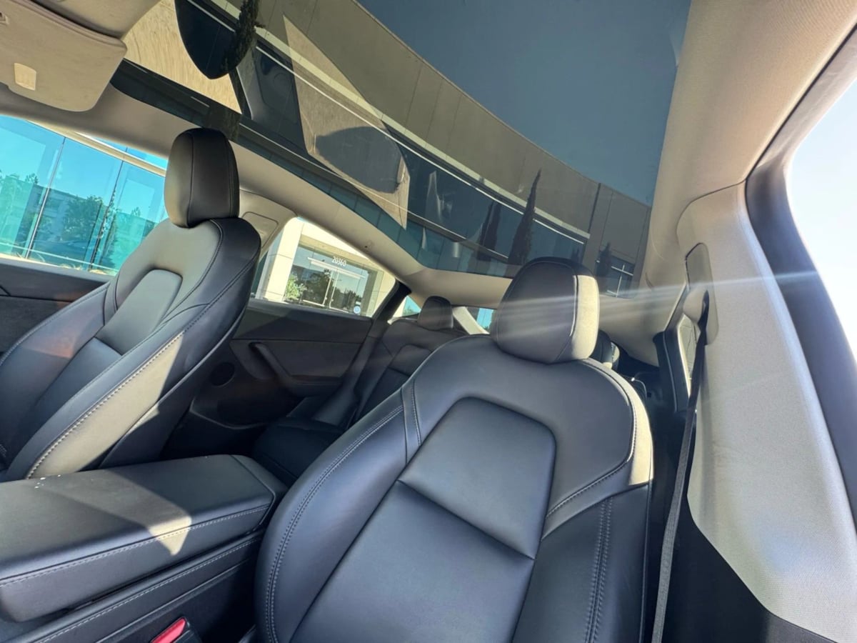 2023 Tesla Model Y Long Range photo 10