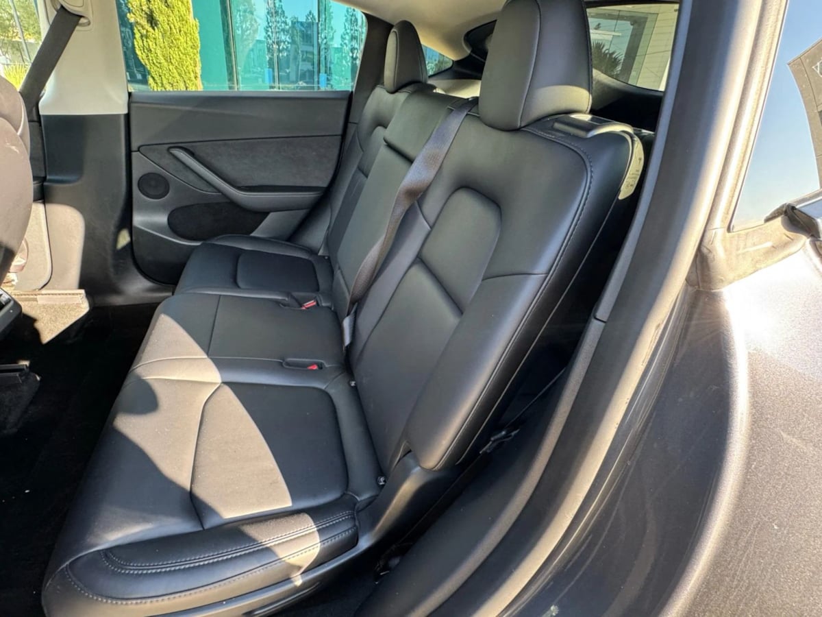 2023 Tesla Model Y Long Range photo 12