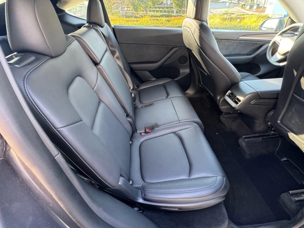 2023 Tesla Model Y Long Range photo 14