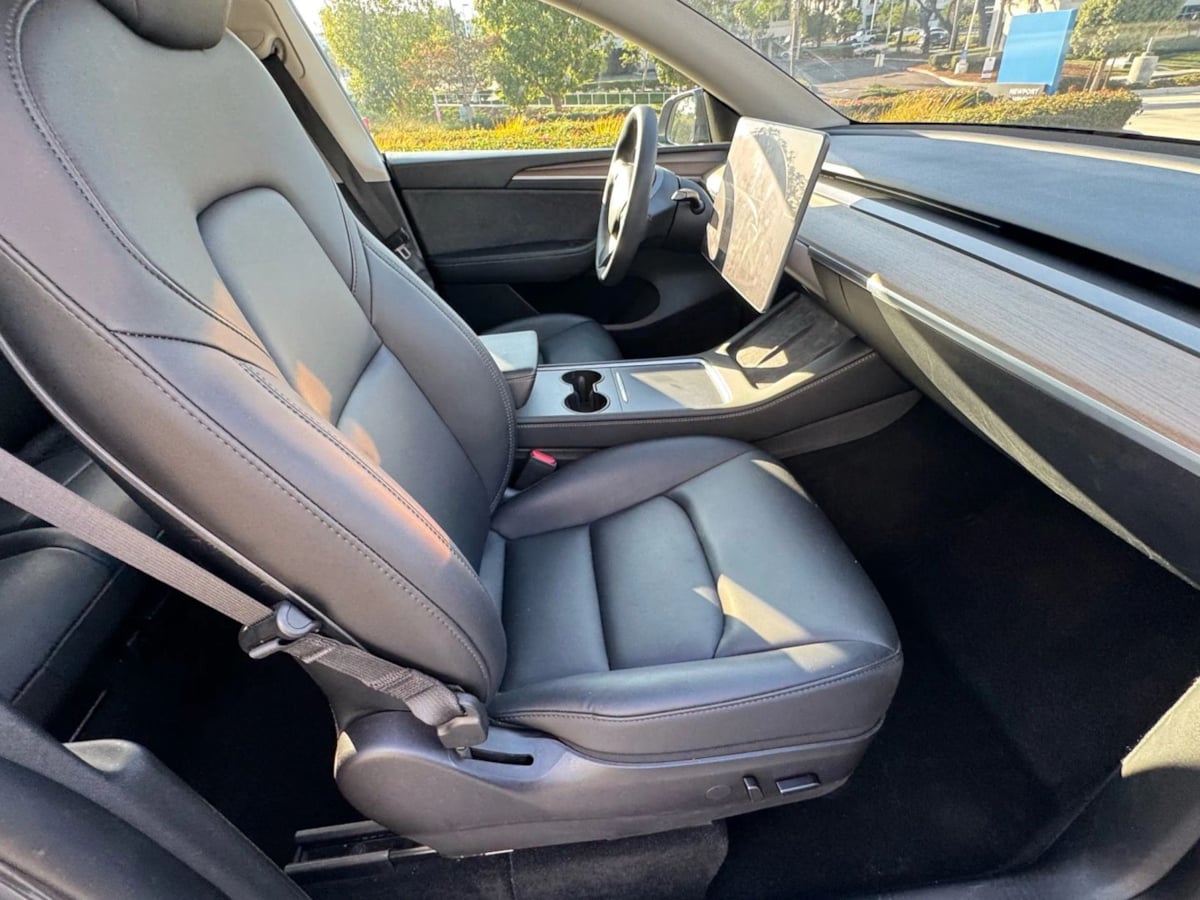2023 Tesla Model Y Long Range photo 15