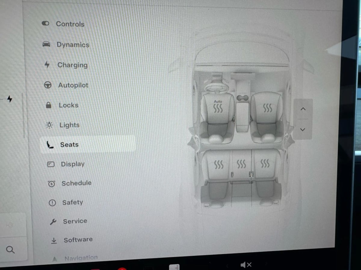2023 Tesla Model Y Long Range photo 19