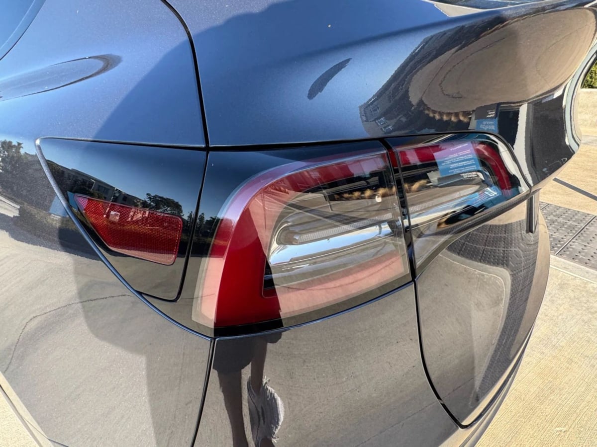 2023 Tesla Model Y Long Range photo 24