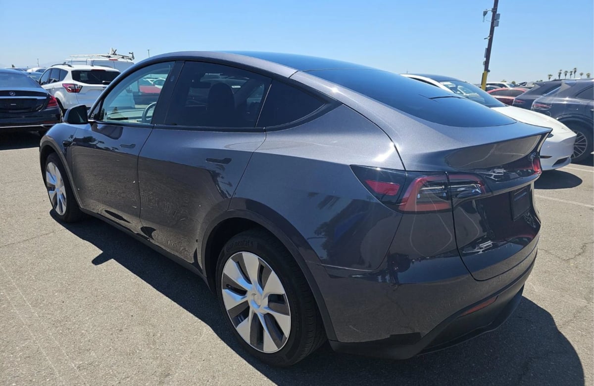 2023 Tesla Model Y Long Range photo 6