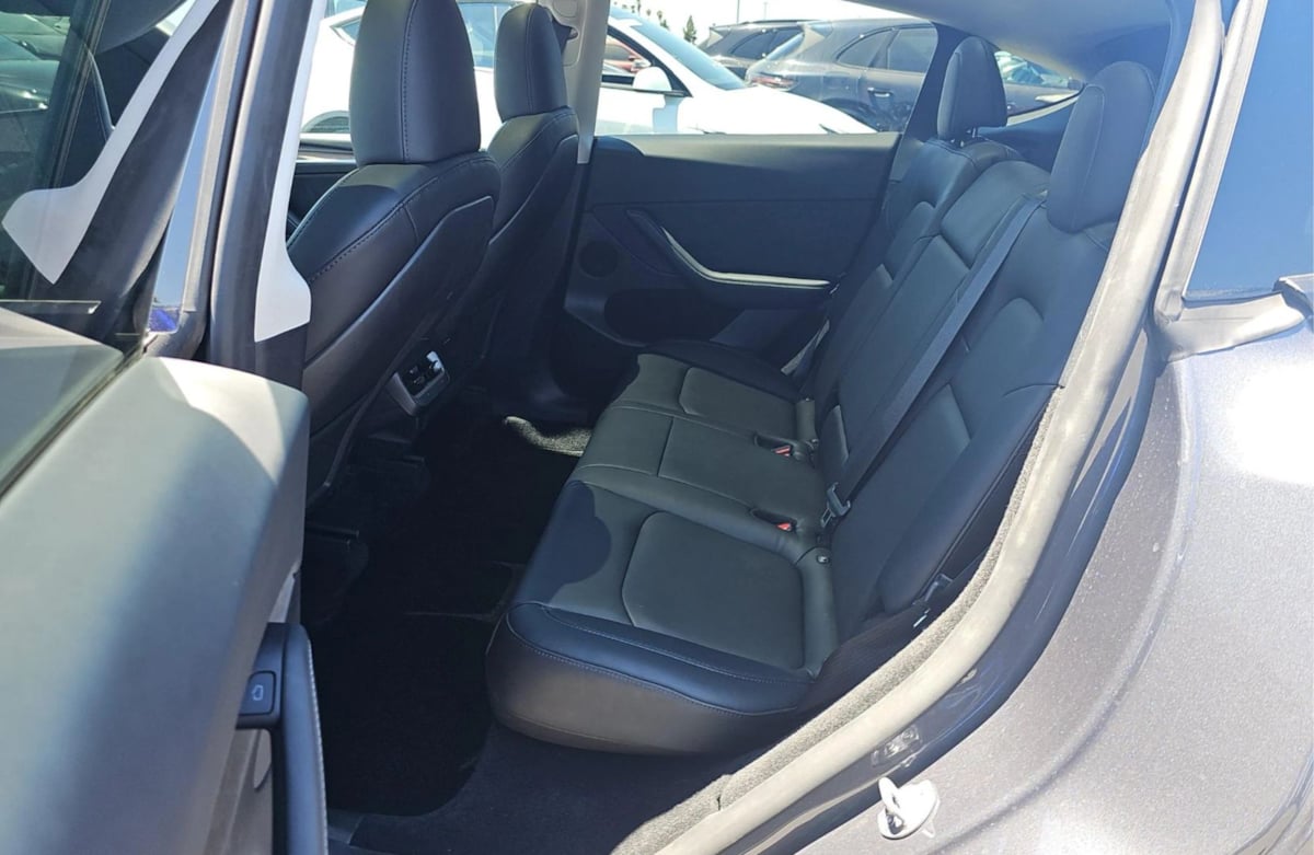 2023 Tesla Model Y Long Range photo 8