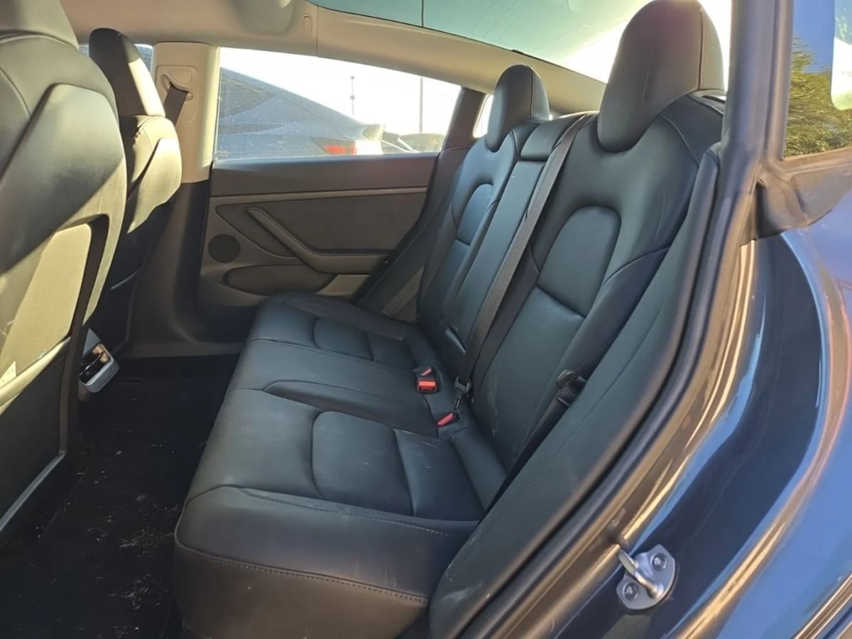 2023 Tesla Model 3 Long Range photo 4