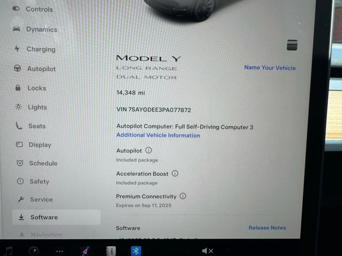 2023 Tesla Model Y Long Range photo 4