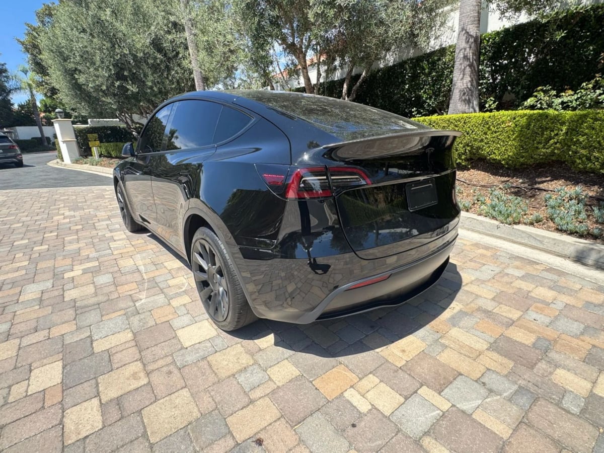 2023 Tesla Model Y Long Range photo 5