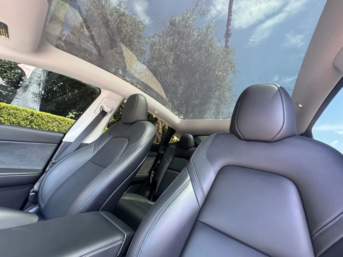 2023 Tesla Model Y Long Range photo 9