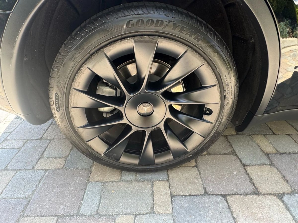 2023 Tesla Model Y Long Range photo 21