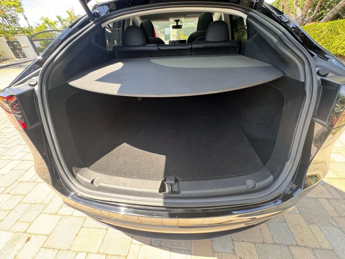 2023 Tesla Model Y Long Range photo 28