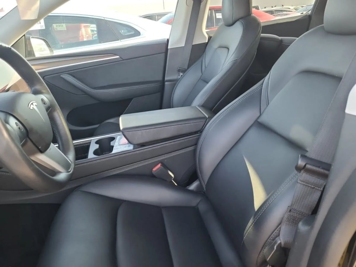 2022 Tesla Model Y Performance photo 3