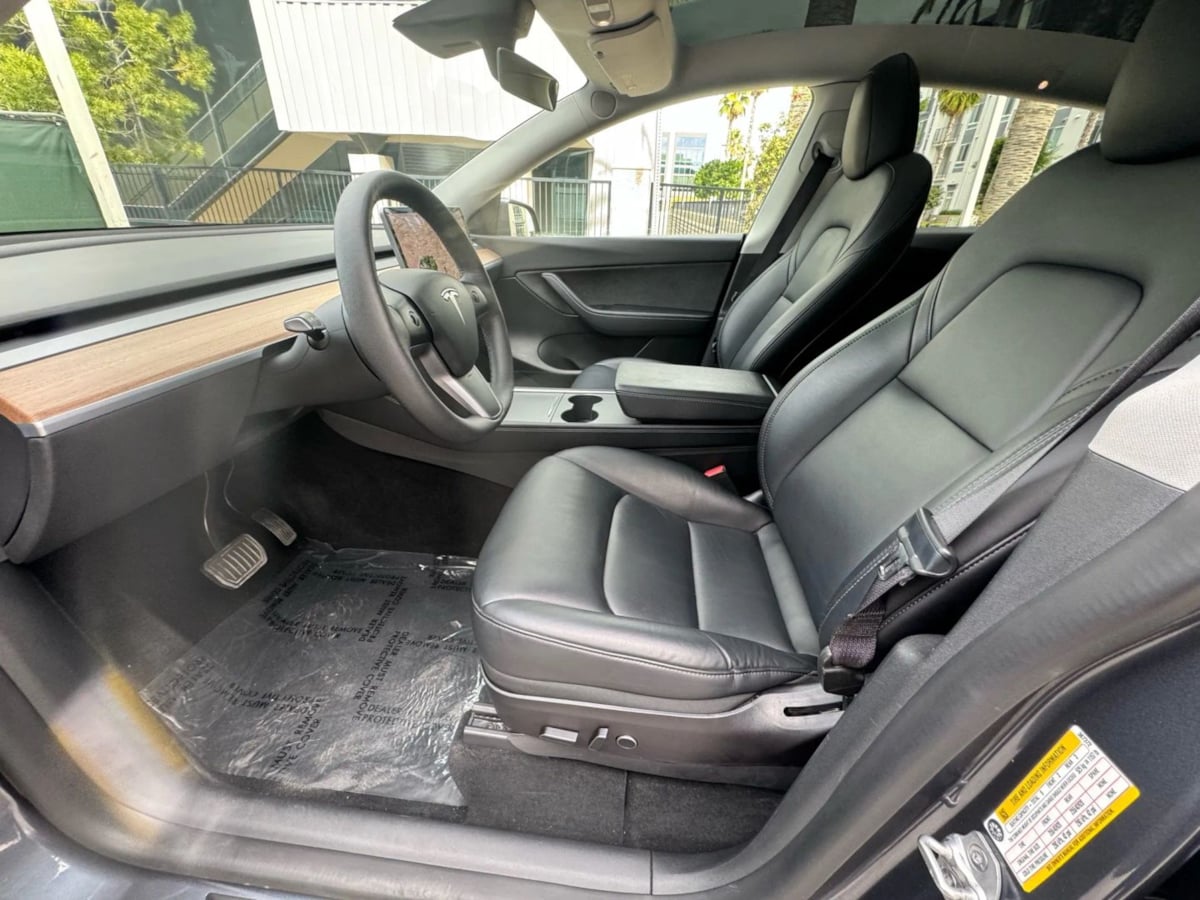 2022 Tesla Model Y Long Range photo 15