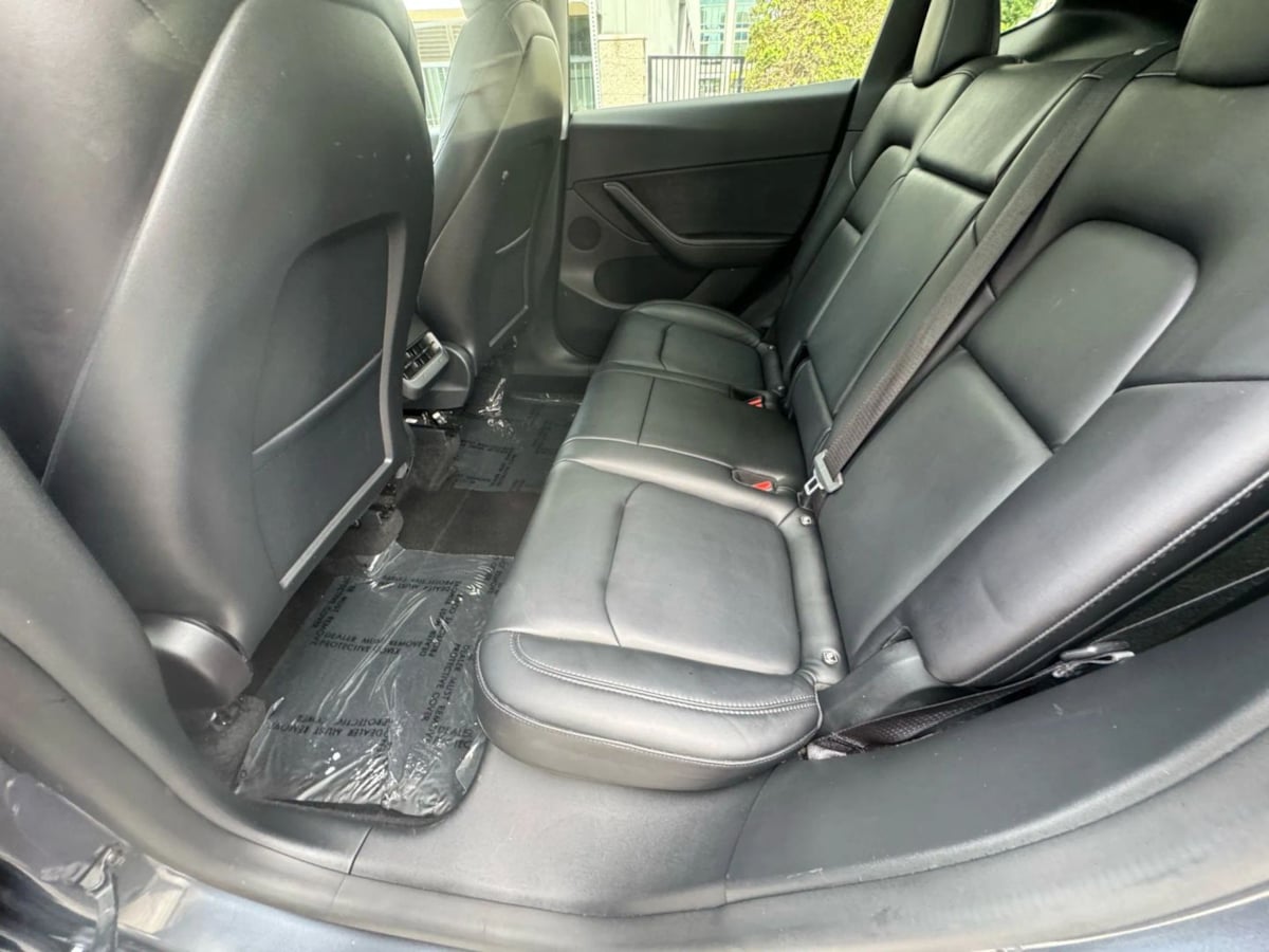 2022 Tesla Model Y Long Range photo 16