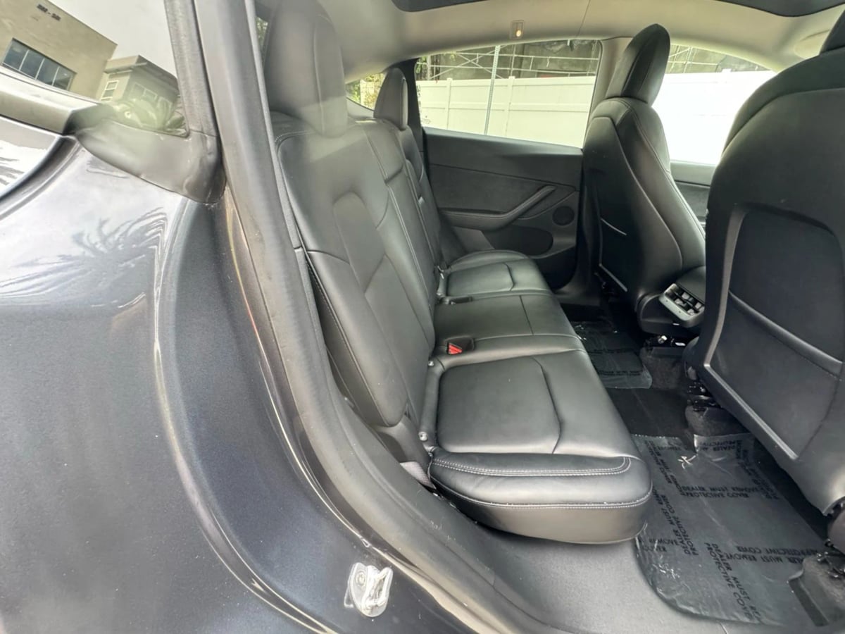2022 Tesla Model Y Long Range photo 18