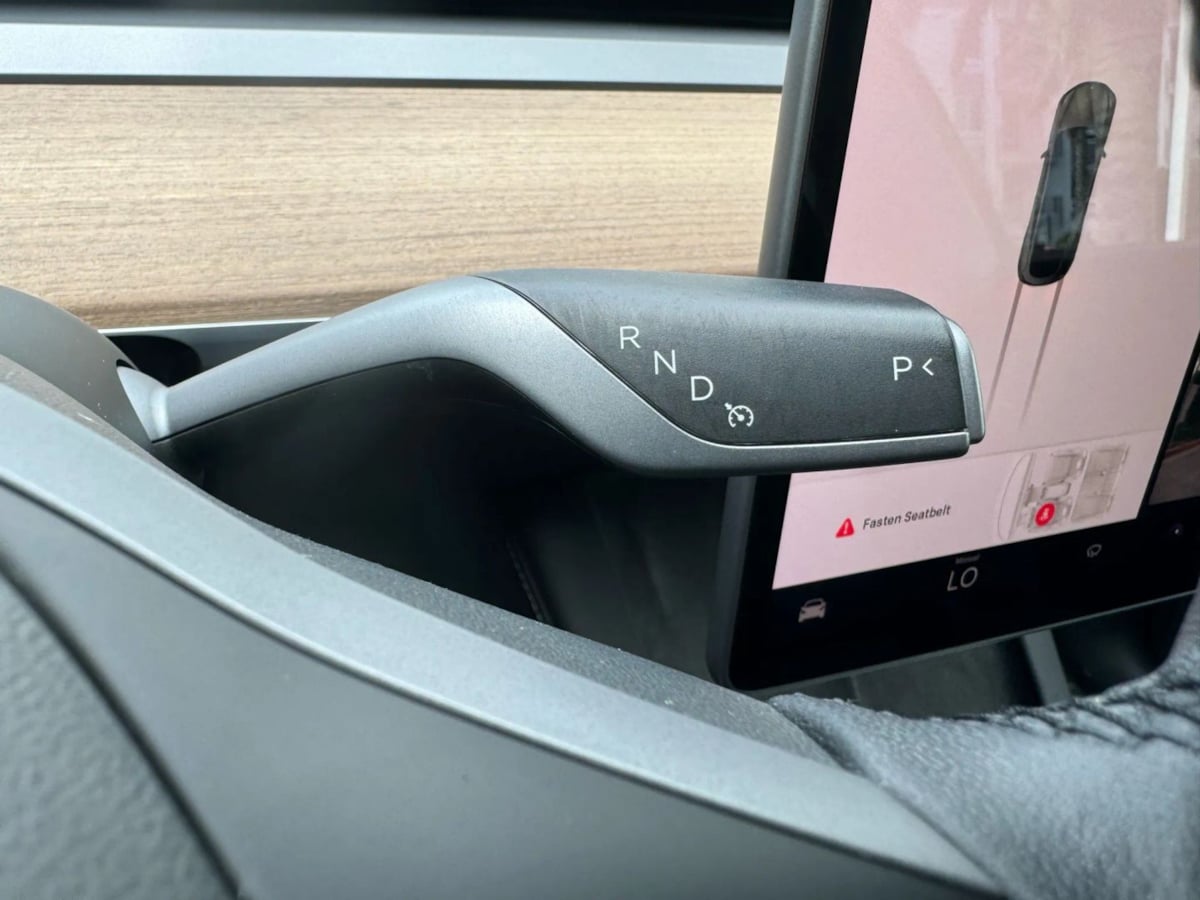 2022 Tesla Model Y Long Range photo 24