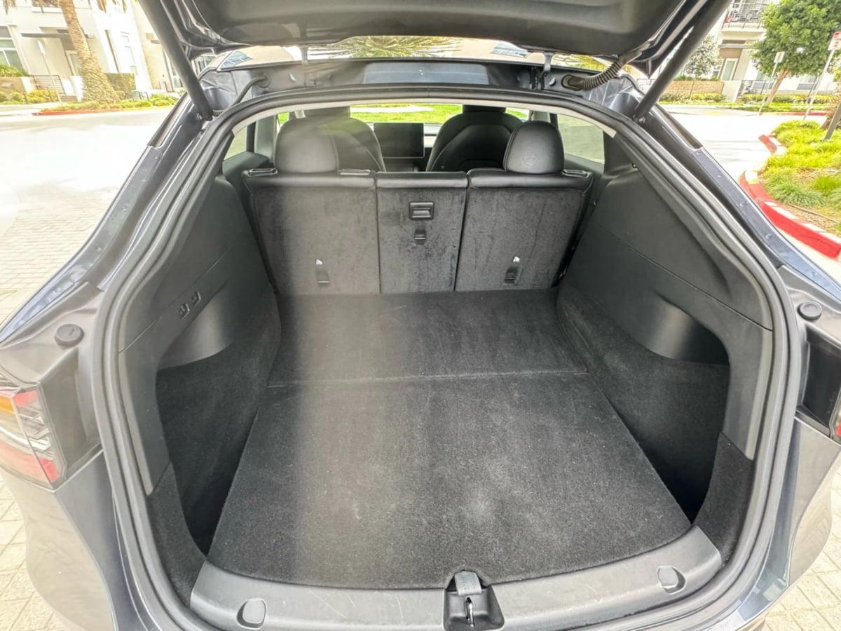 2022 Tesla Model Y Long Range photo 33