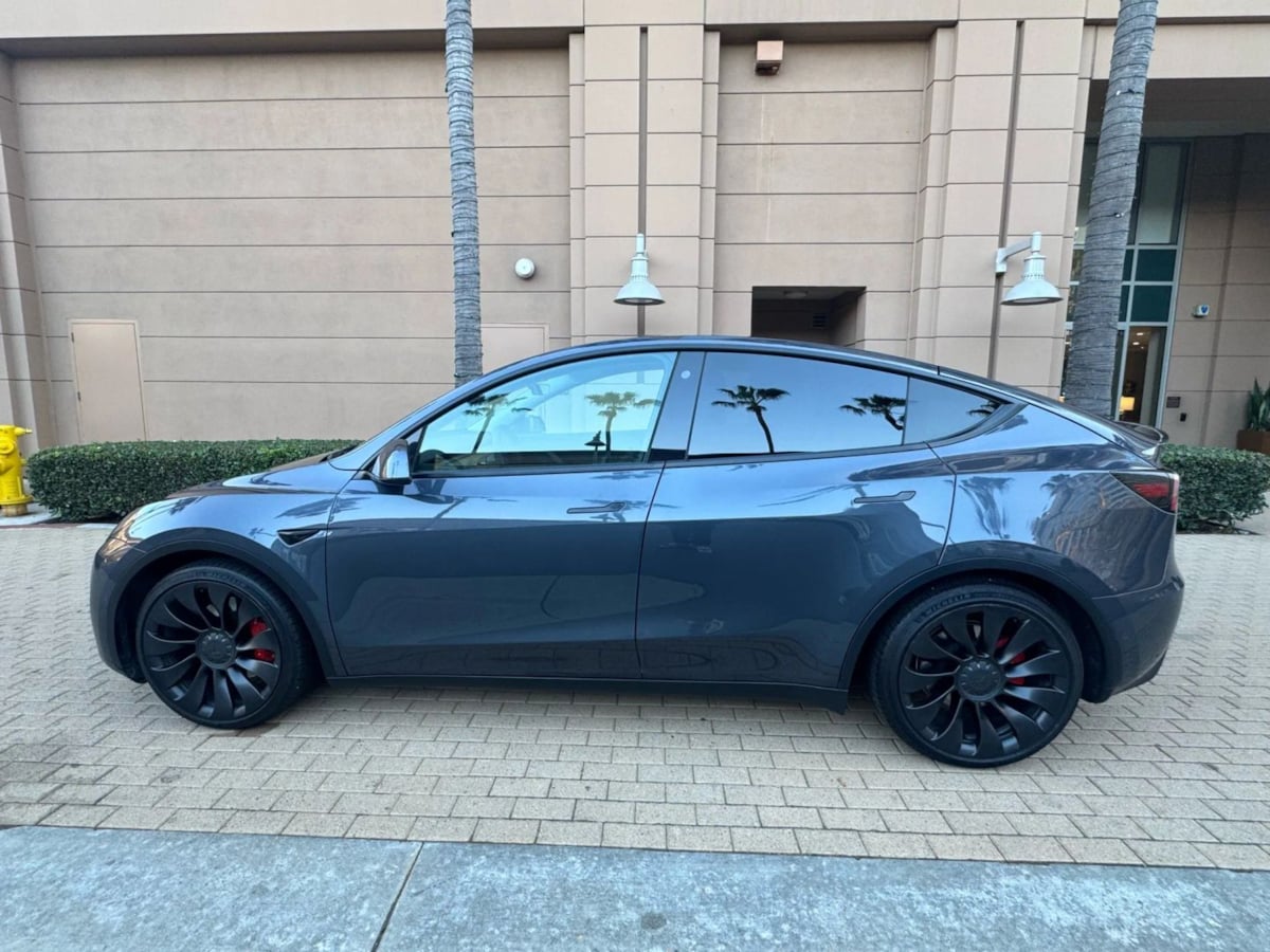 2022 Tesla Model Y Performance photo 8