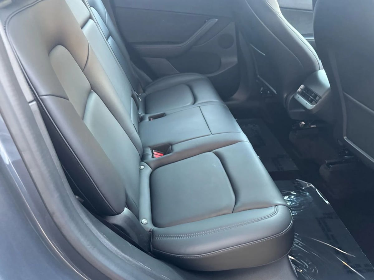 2022 Tesla Model Y Performance photo 16
