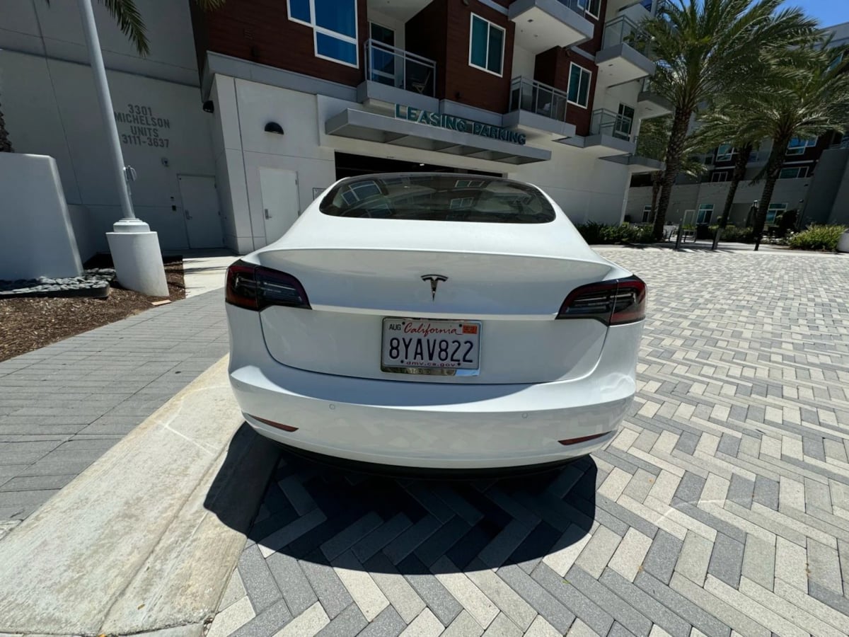 2022 Tesla Model 3 photo 4