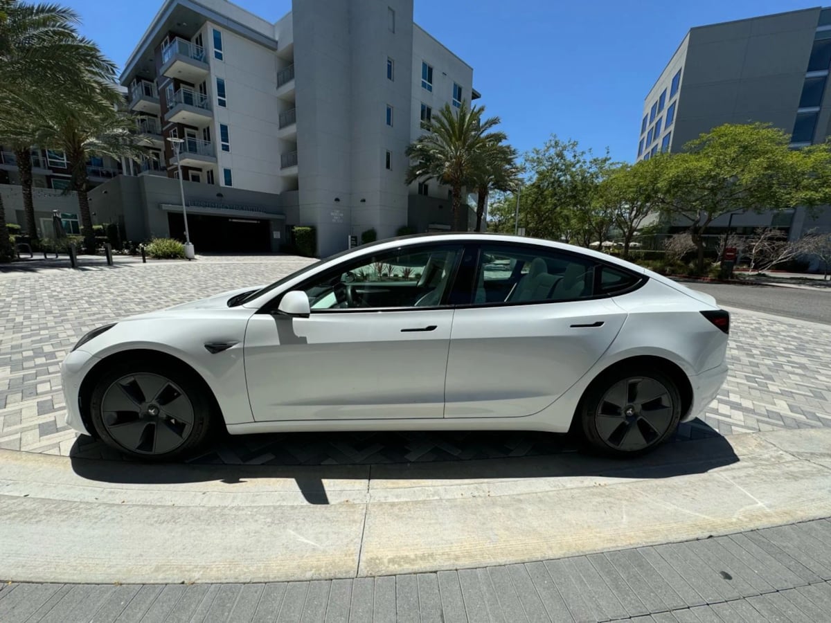 2022 Tesla Model 3 photo 7
