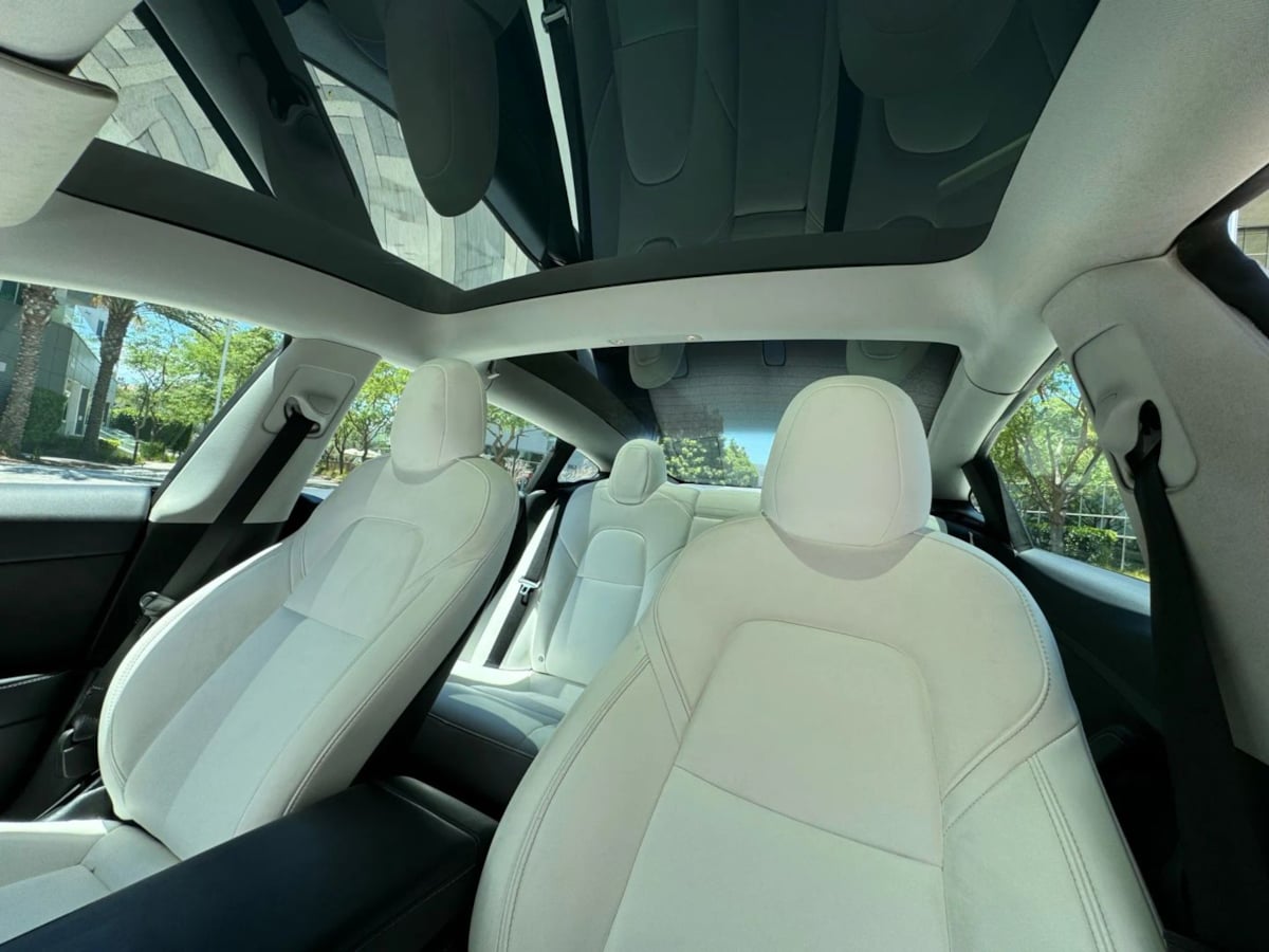 2022 Tesla Model 3 photo 9