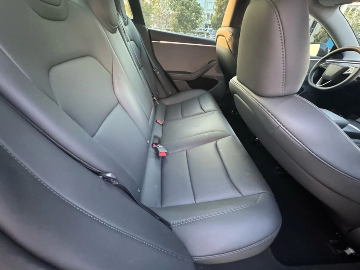 2024 Tesla Model 3 Long Range photo 12
