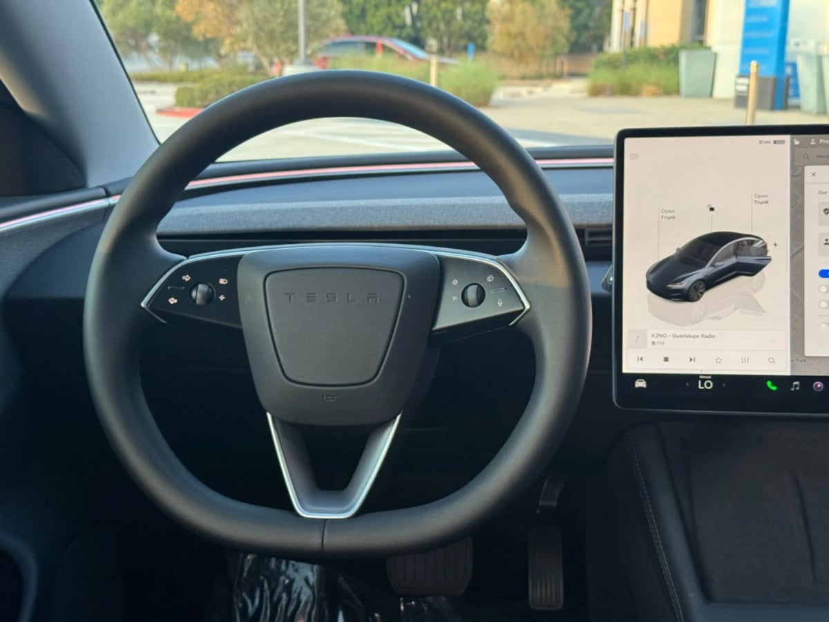 2024 Tesla Model 3 Long Range photo 24