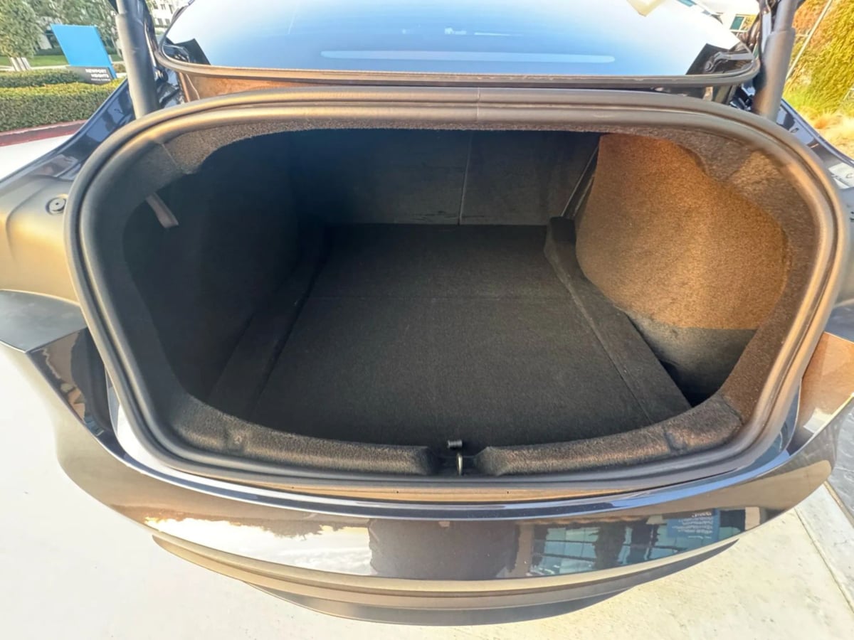 2024 Tesla Model 3 Long Range photo 37