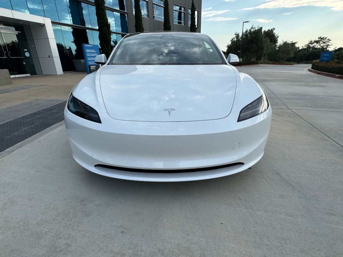 2024 Tesla Model 3 Long Range photo 2