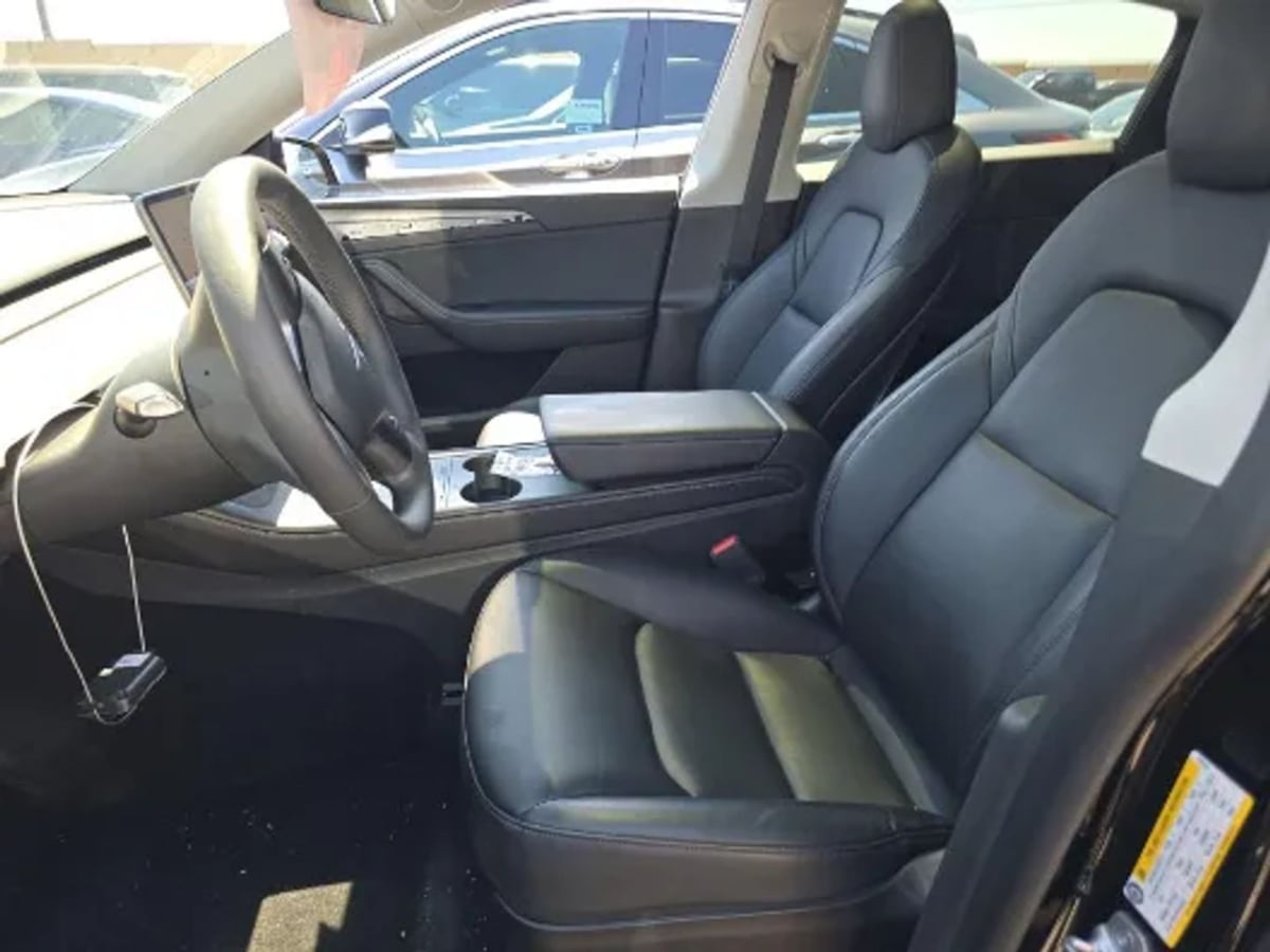 2022 Tesla Model Y Performance photo 2