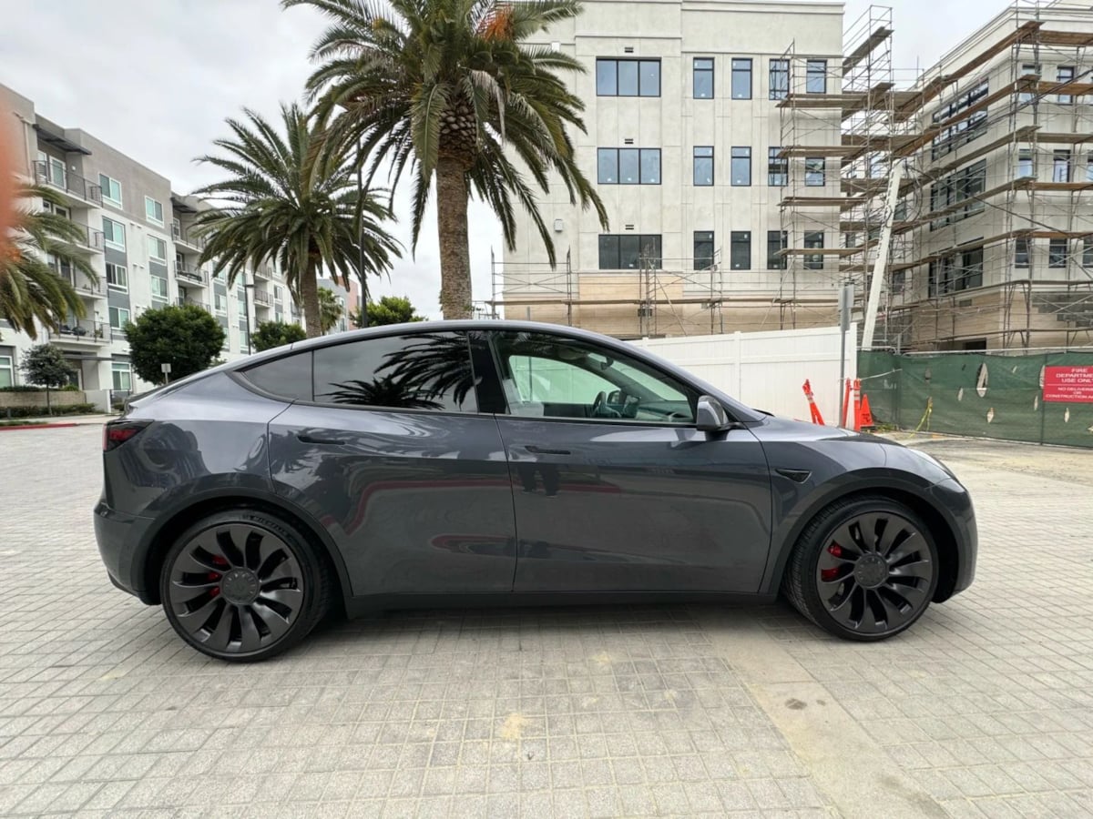 2022 Tesla Model Y Performance photo 8
