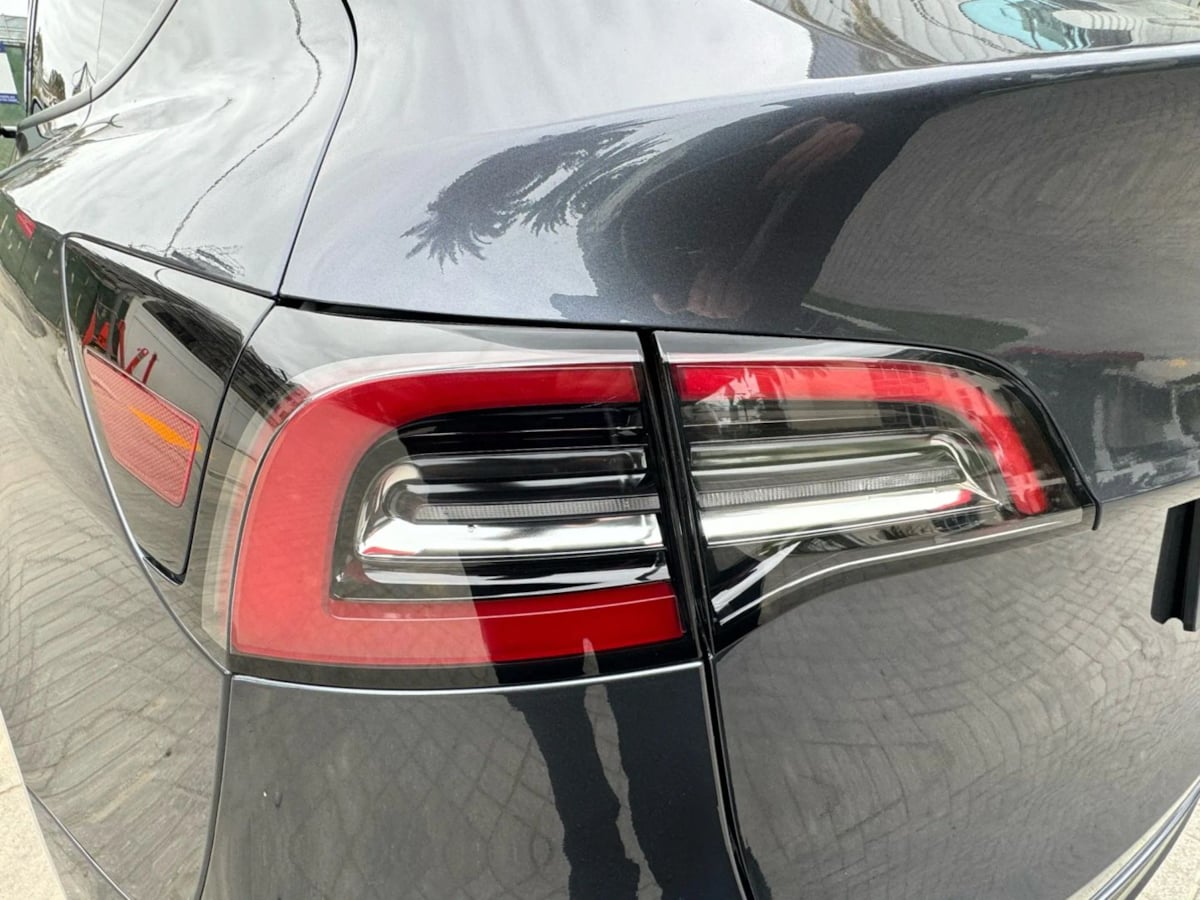 2022 Tesla Model Y Performance photo 30
