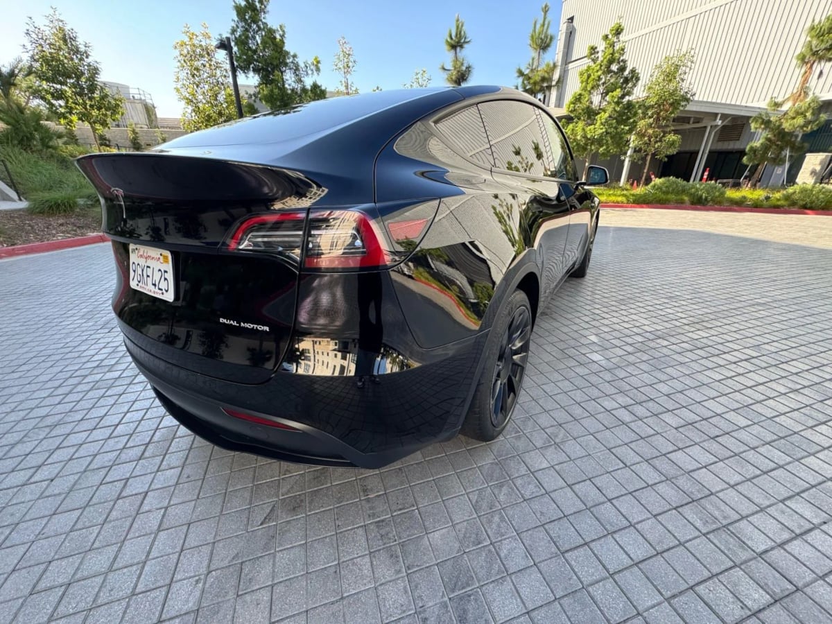 2023 Tesla Model Y Long Range photo 6