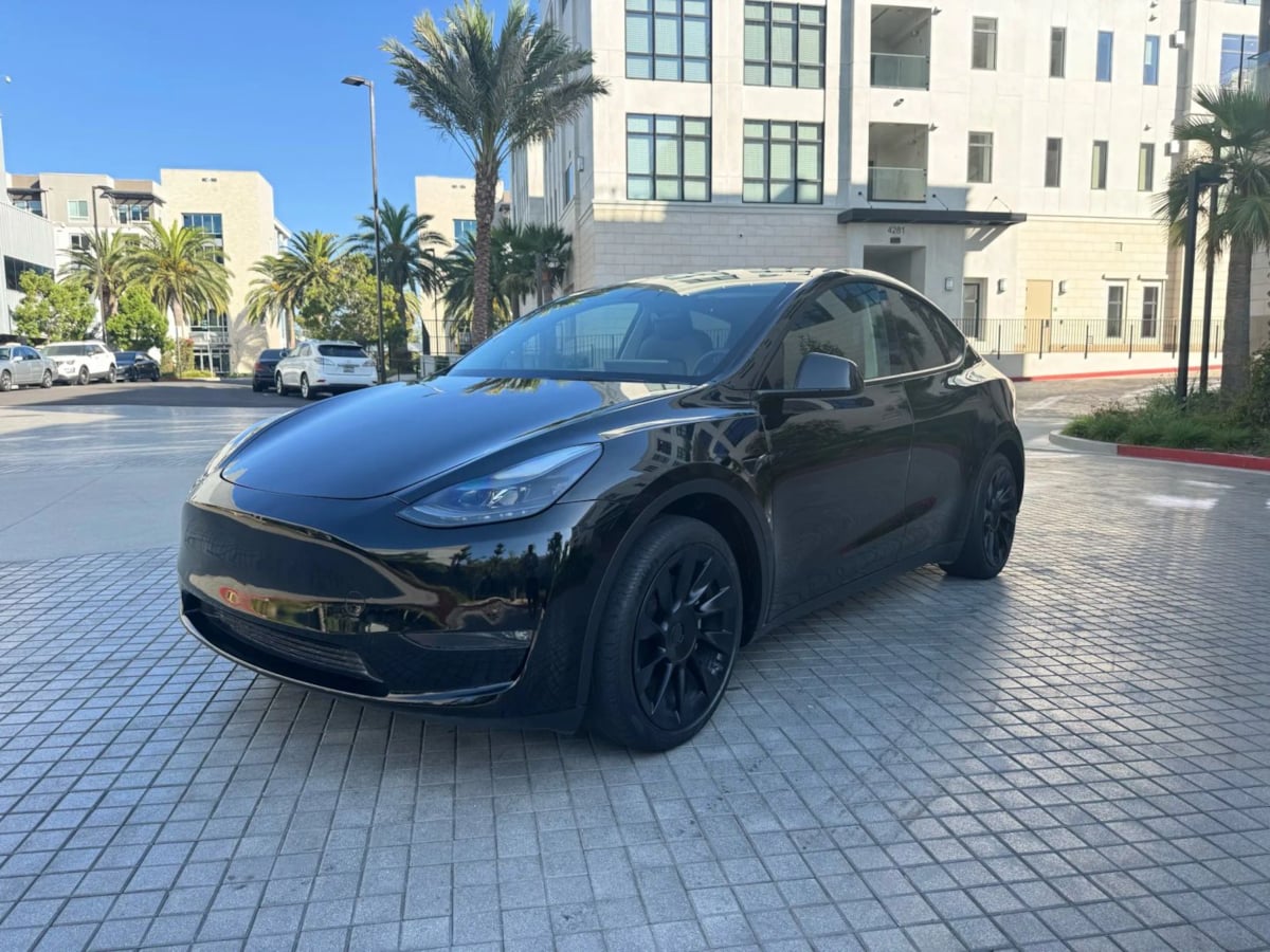 2023 Tesla Model Y Long Range photo 7