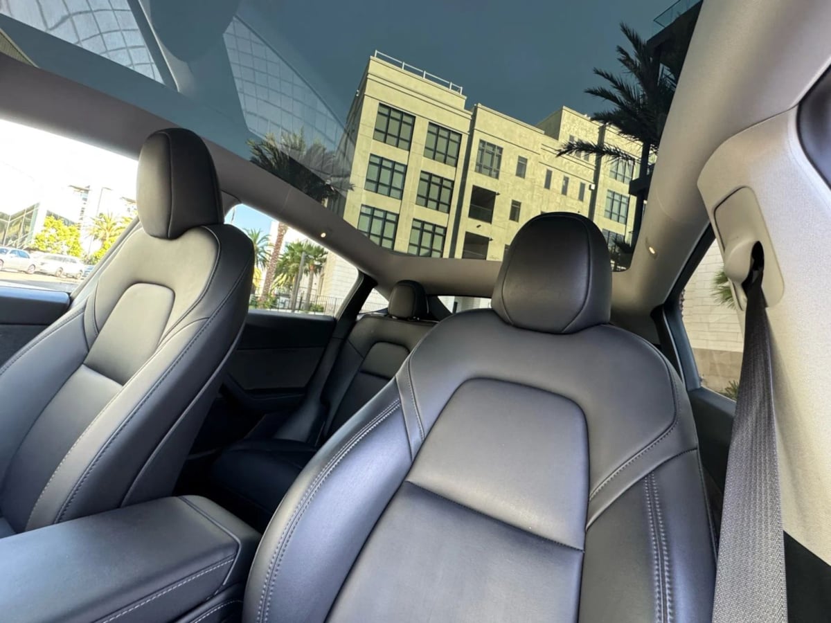 2023 Tesla Model Y Long Range photo 8