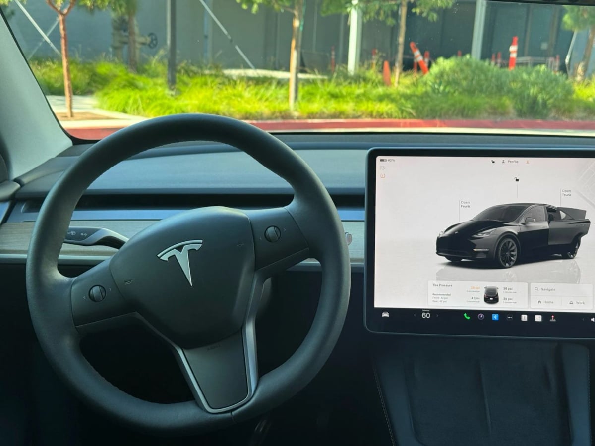 2023 Tesla Model Y Long Range photo 15