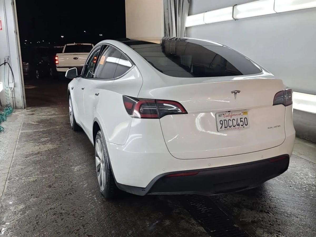 2022 Tesla Model Y Long Range photo 4