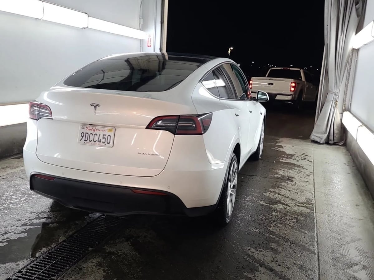 2022 Tesla Model Y Long Range photo 5