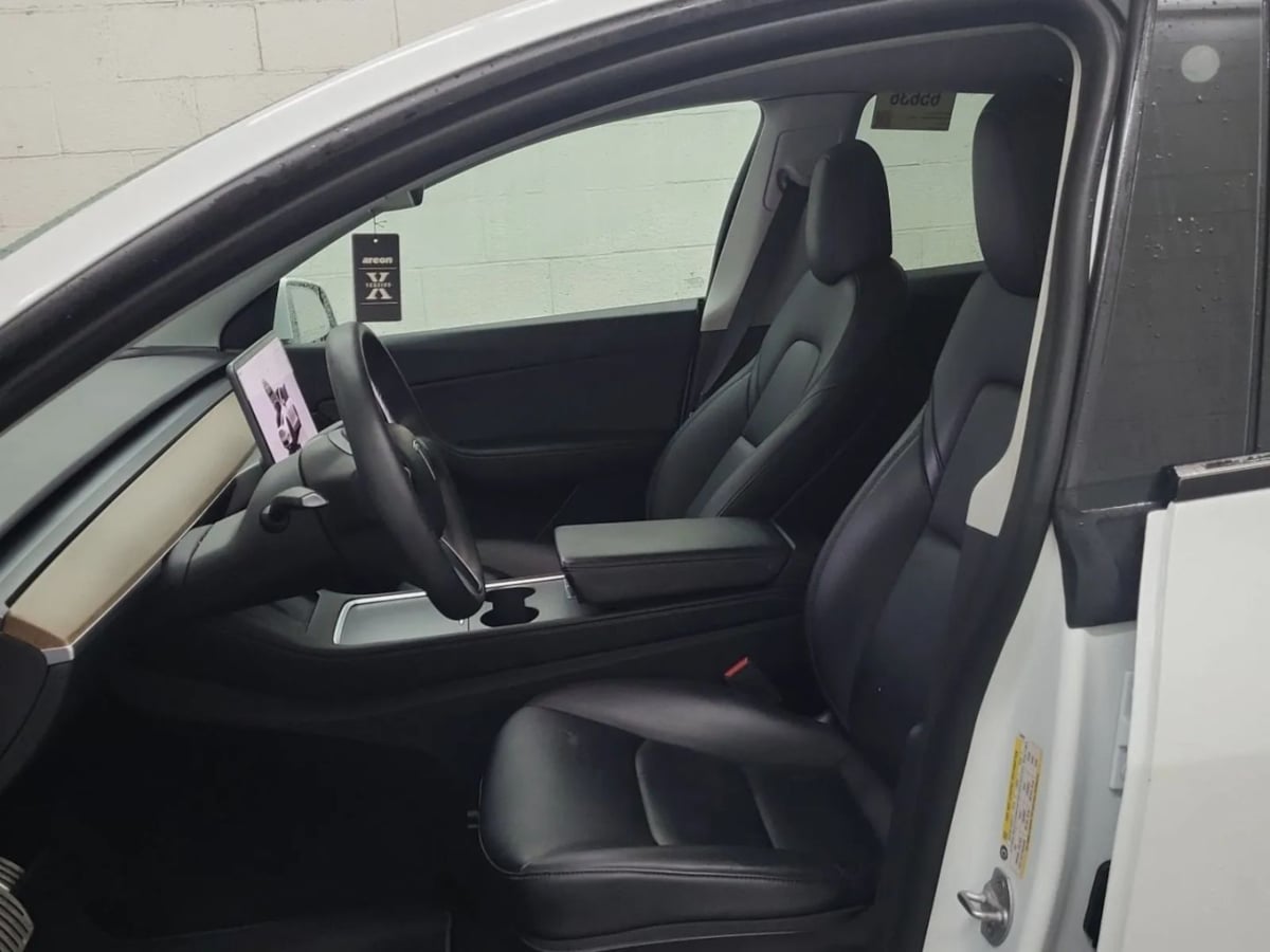 2022 Tesla Model Y Performance photo 3
