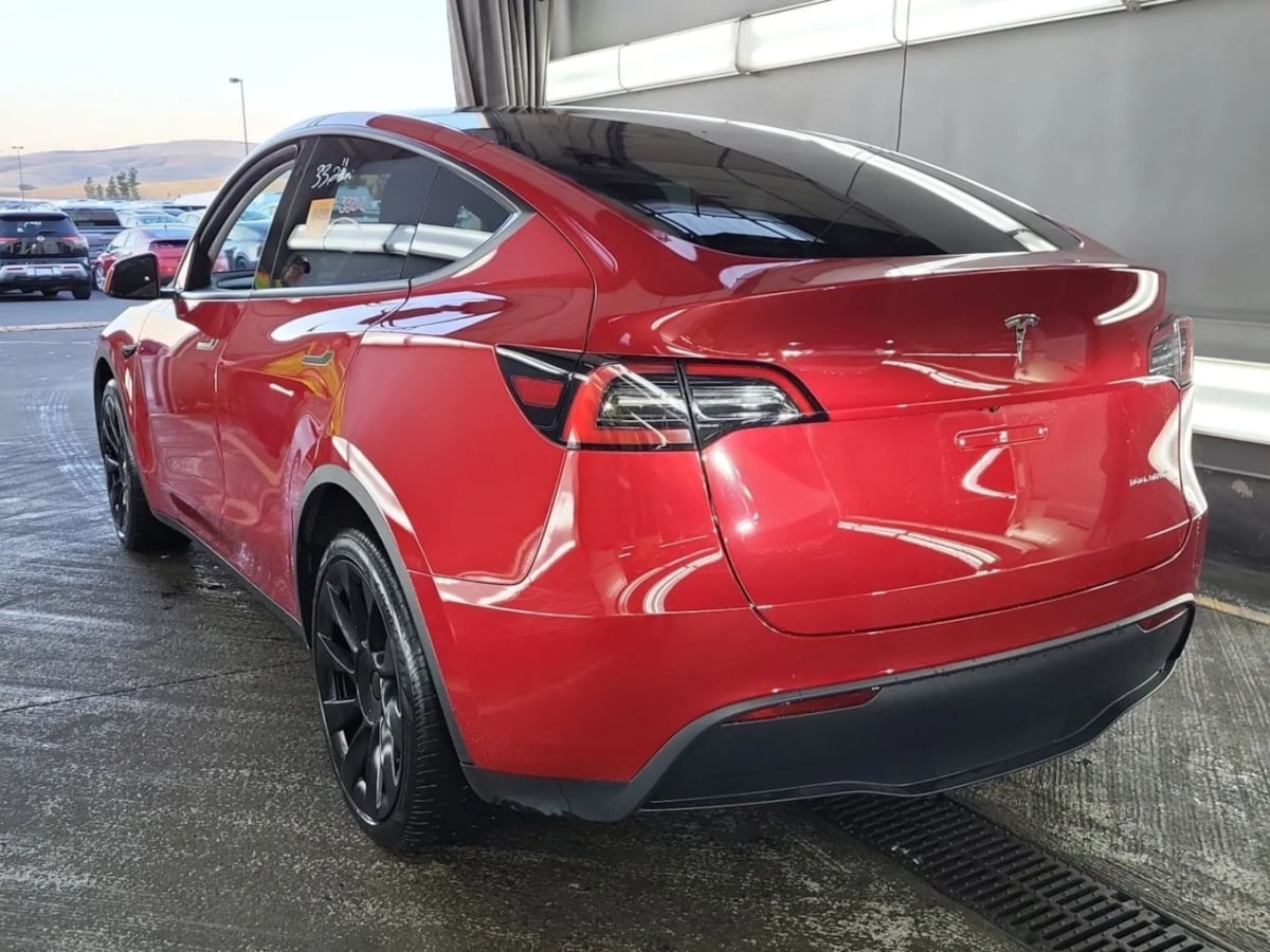 2023 Tesla Model Y Long Range photo 5
