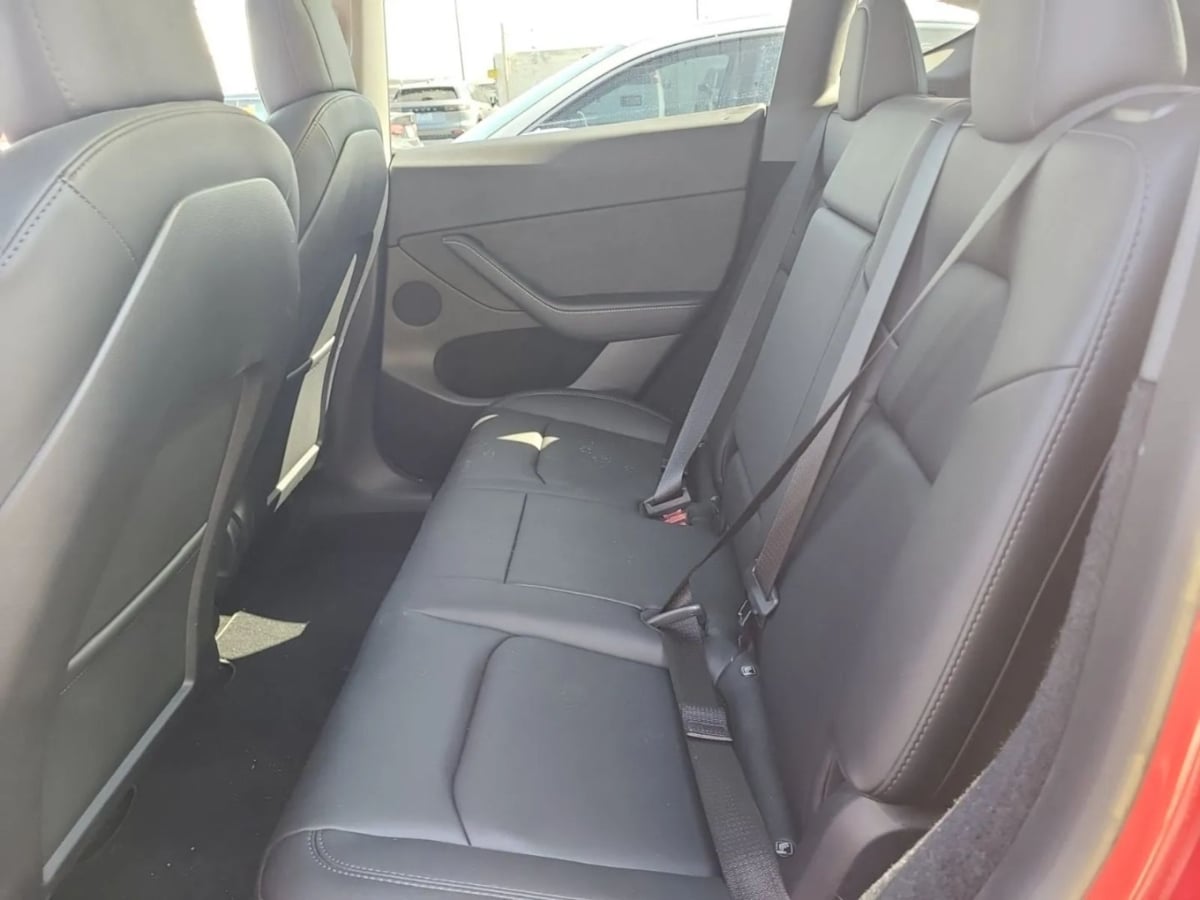 2023 Tesla Model Y Long Range photo 2