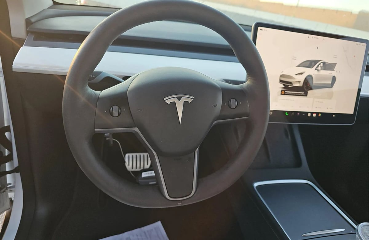 2024 Tesla Model Y Performance photo 4