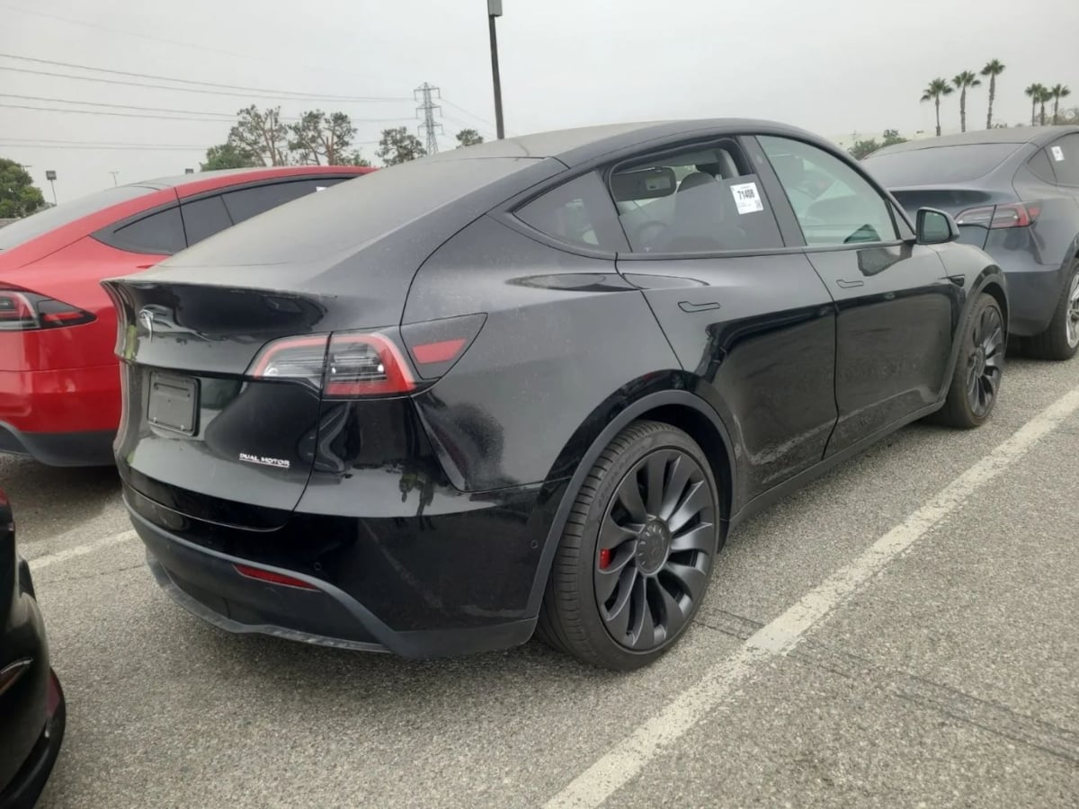 2022 Tesla Model Y Performance photo 2