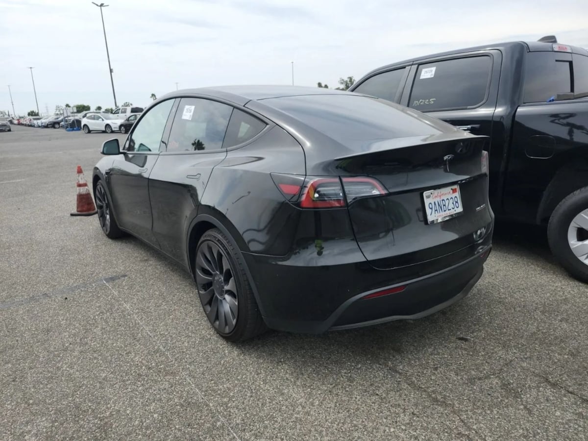2022 Tesla Model Y Performance photo 3