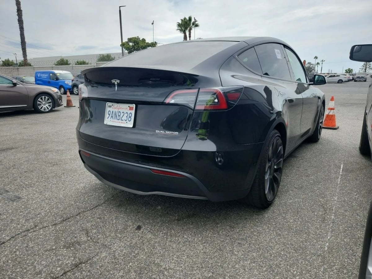 2022 Tesla Model Y Performance photo 2