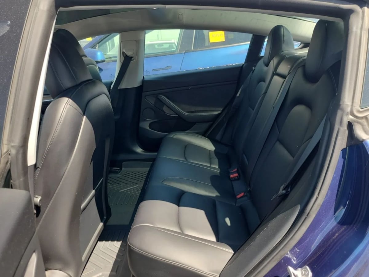 2022 Tesla Model 3 photo 4