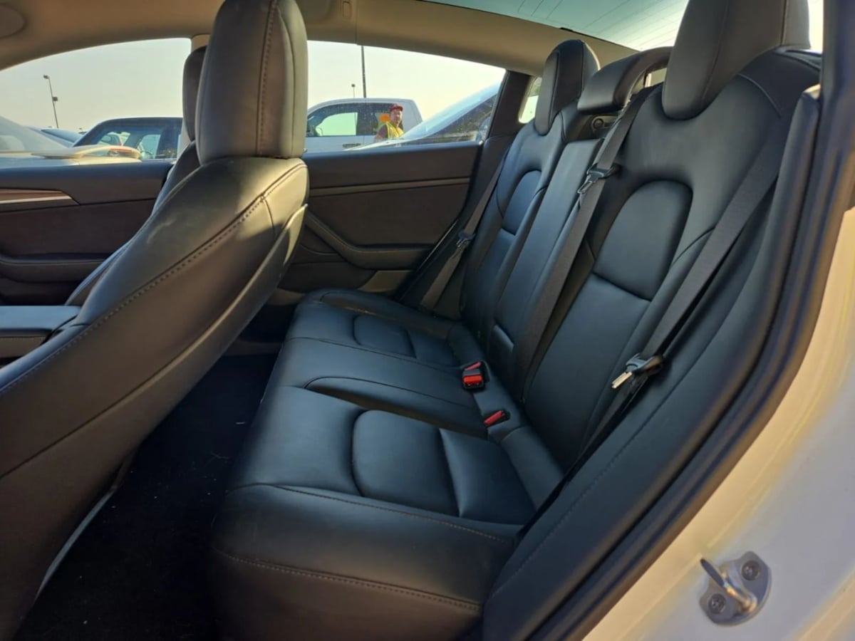 2023 Tesla Model 3 photo 4