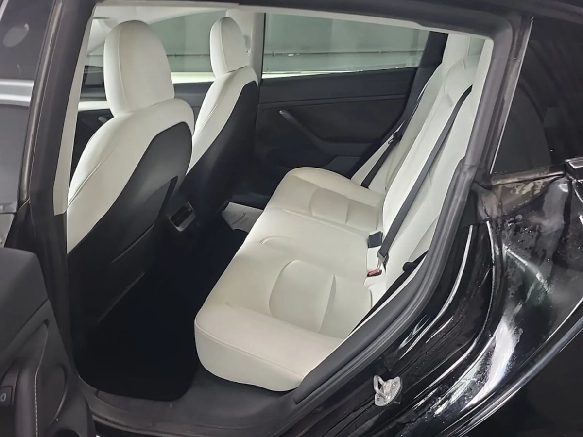 2023 Tesla Model 3 Performance photo 6